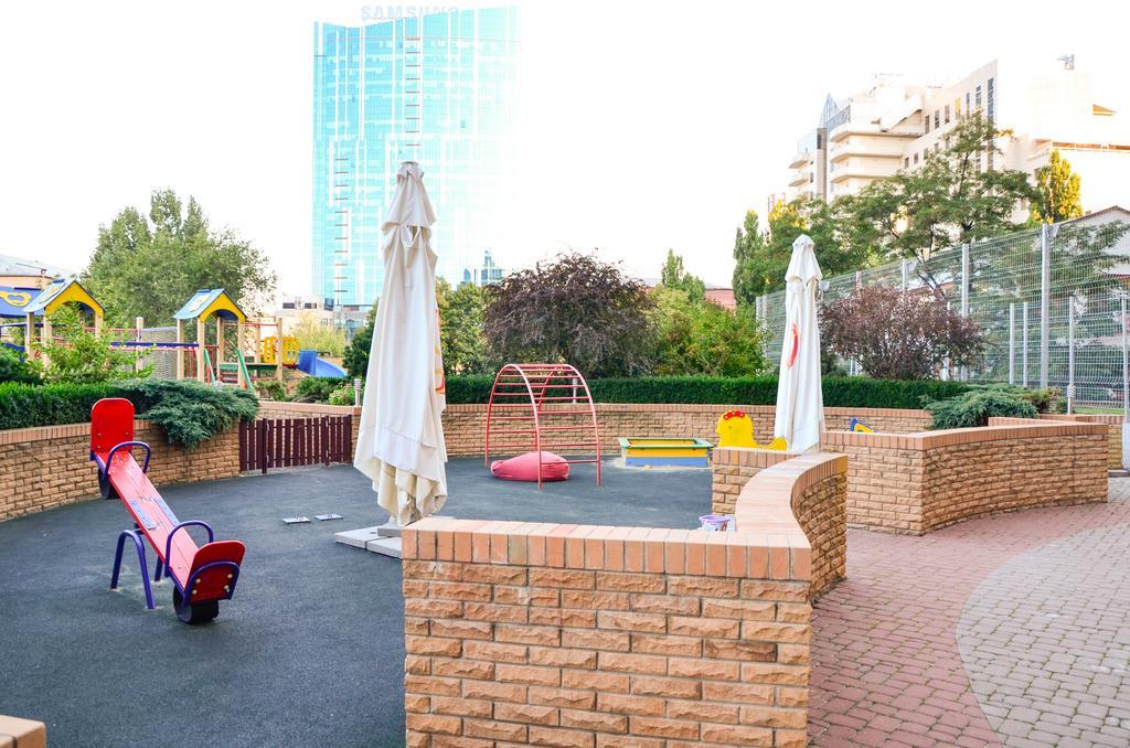 Diplomat Aparthotel เคียฟ ภายนอก รูปภาพ